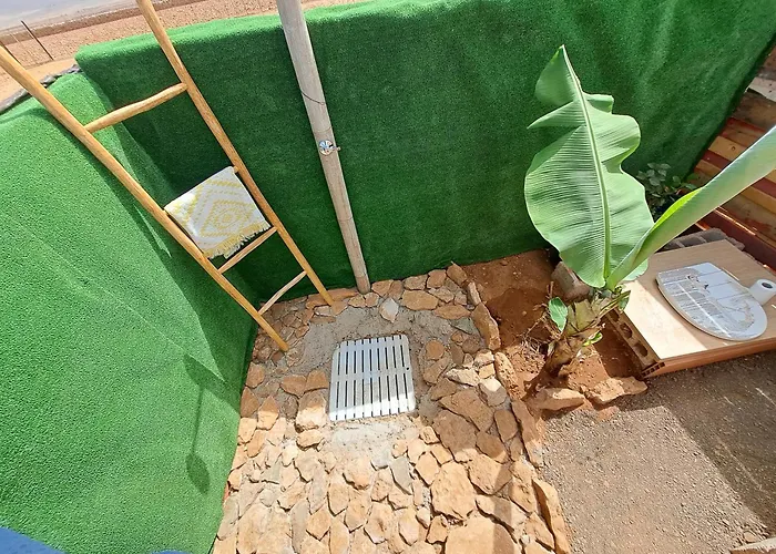 Tiny House Camion Fijo En Islas Canarias Camping Triquivijate