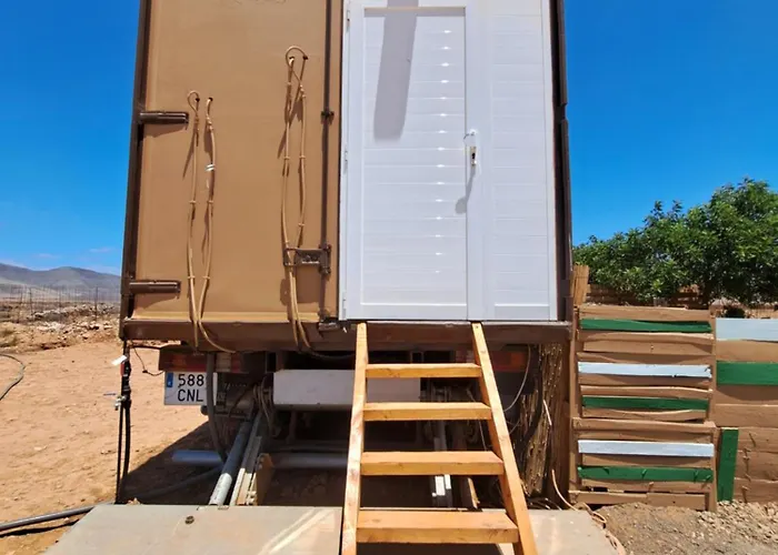 Tiny House Camion Fijo En Islas Canarias Кемпинг *